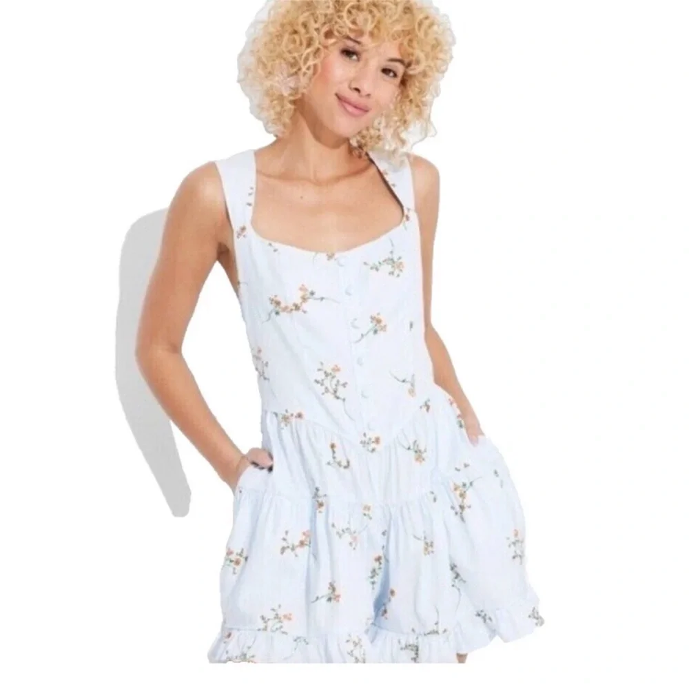 Wild Fable Woman’s Button Front Tiered Romper Light Blue Floral Sz XL | NWT - Picture 2 of 9